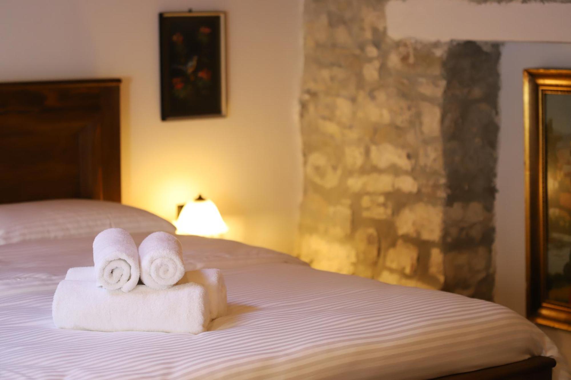 Vila Art Berat Castle Ngoại thất bức ảnh