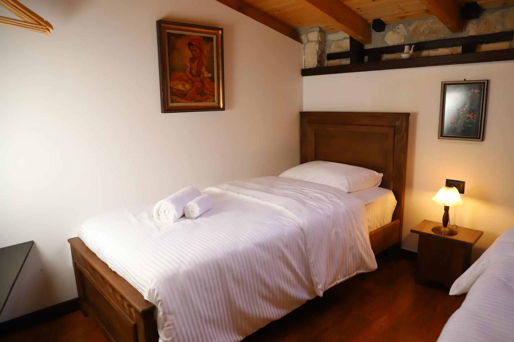 Vila Art Berat Castle Ngoại thất bức ảnh