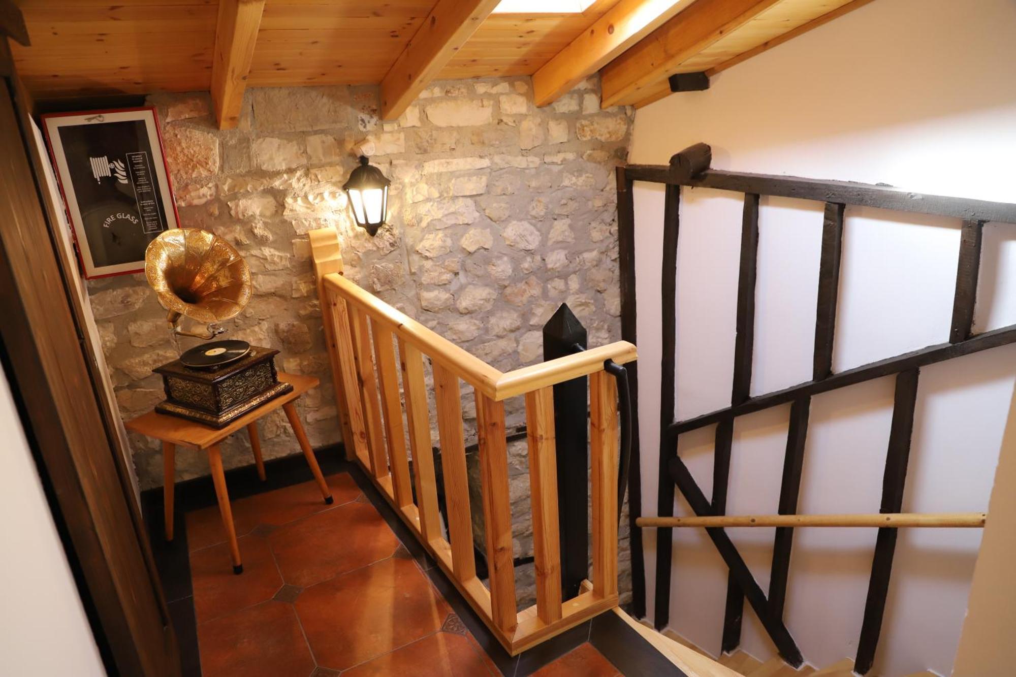 Vila Art Berat Castle Ngoại thất bức ảnh